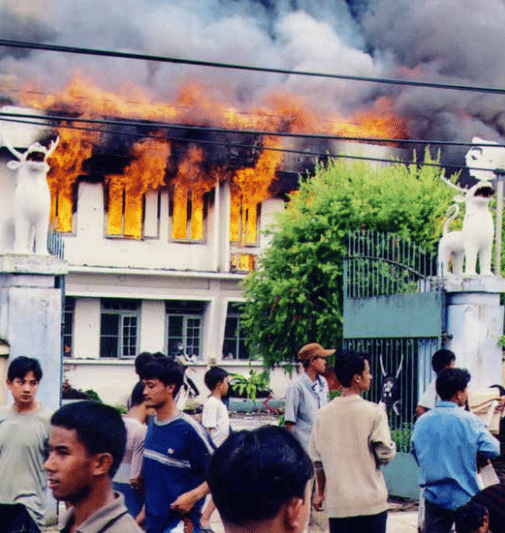 In 2001, the
Imphal Valley
erupted in
protests that
led to the state
Legislative
Assembly being
torched and
reduced to
ashes